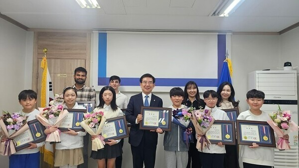 인천 연수구 체스연맹 유소년 국가대표, 국회의원 표창 수상[데일리 경제 보도자료]